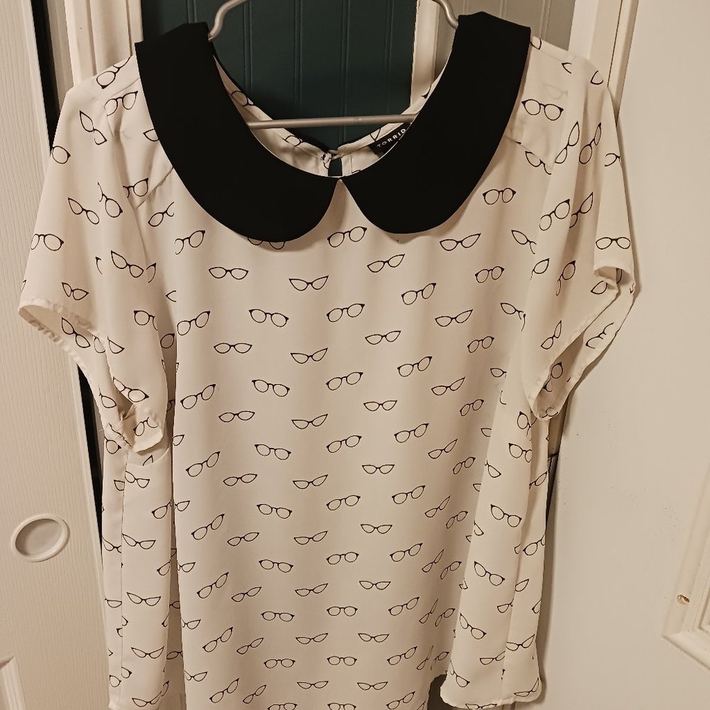 Peter Pan Collar Blouse with Eyeglass Prints